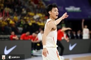 媒体人：徐杰和张宁不会跟队至最后 他们将于今日启程回国